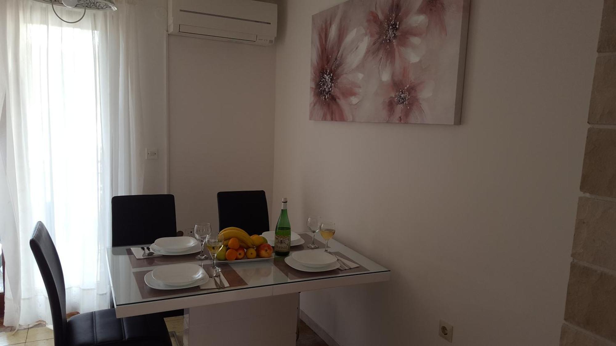 Apartmani I & J Seric Seget Vranjica Exterior photo