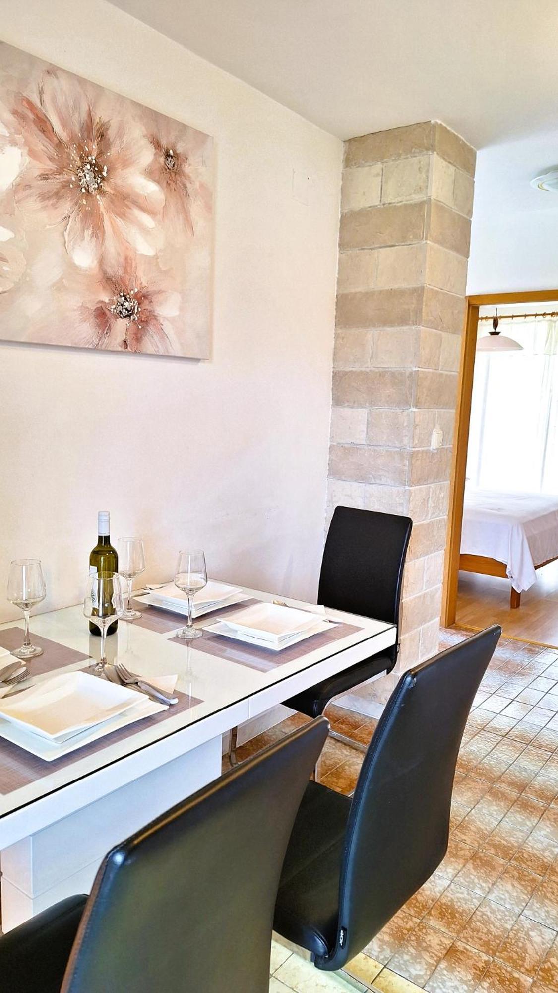Apartmani I & J Seric Seget Vranjica Exterior photo